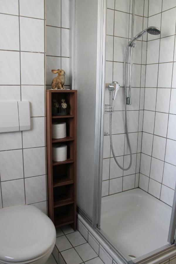 Anni * Rot an der Rot